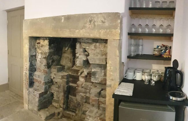 1700s Canalside Cottage Sleeps up to 12 Guests - Foto 38