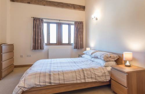 Glebe Barn - Photo 14