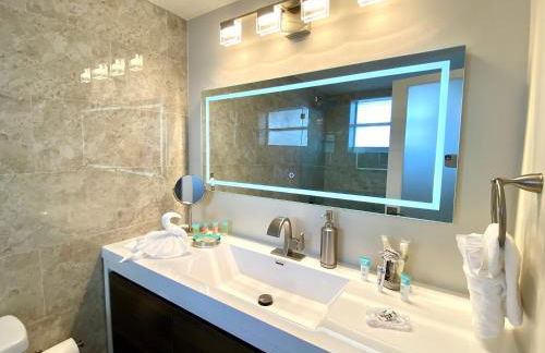 Modern waterfront apartment with Miami Skyline view, free parking 5 mins drive to Miami Beach - Foto 39