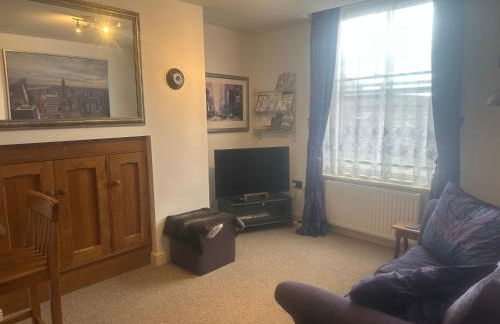 Flat G, 8 Castle Street - Photo 2