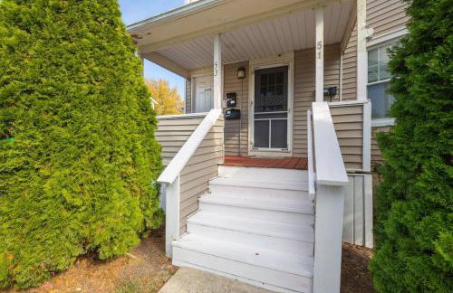 Charming Chicopee Getaway - Foto 10