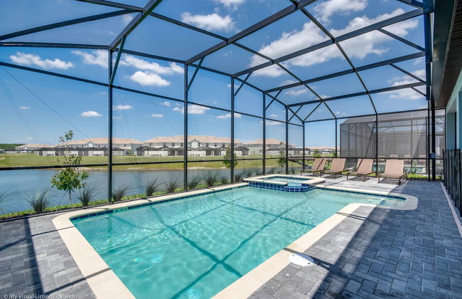 8 BR Villa With Games Room - Photo 38