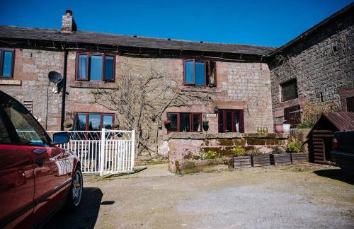 The Old Stable at Blackshaw Farm - Photo 1