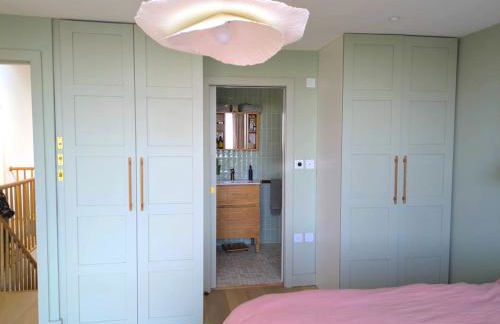 Sea View Villa with Huge Garden & Table Tennis - Foto 19