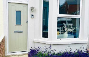 Brand New Cosy Cowes Cottage , 3 Bedroom, Sleeps 5 - Foto 21