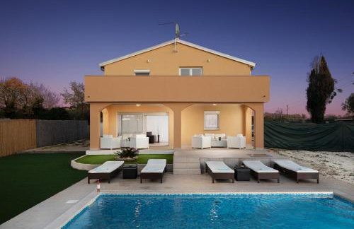 villa Suhalj - Foto 3