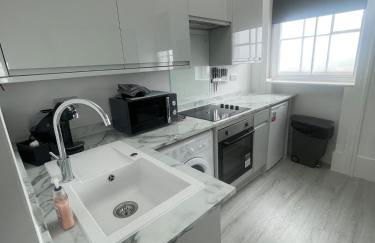 Seafront Studio Snug by the Sea - Sea Views - Foto 2