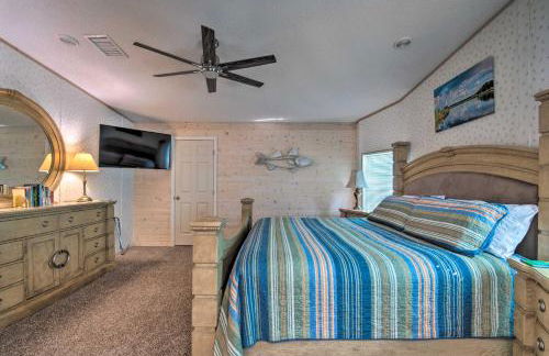 Boat Dock and Porch Riverfront Retreat in Homosassa - Photo 5