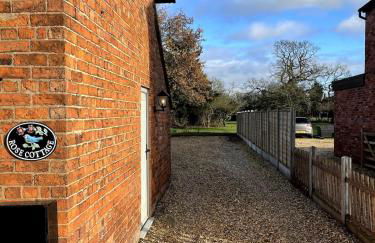 Spacious Family Friendly Cottage - Photo 21