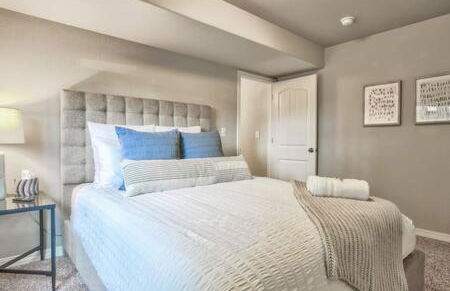 _Entire Home_Game Room_Basement_FirePit_ - Foto 56