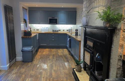 Farndale House-Hot tub - Photo 24