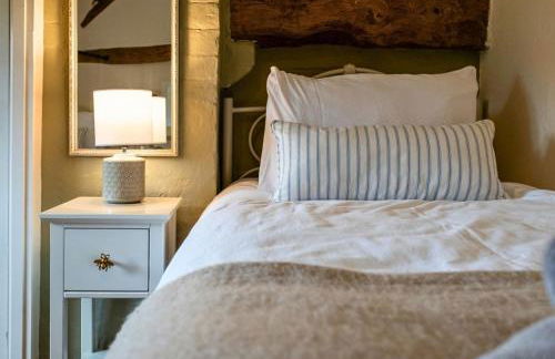 Poppy Cottage - Cosy 2 Bedroom, Perfect for Family! - Photo 53