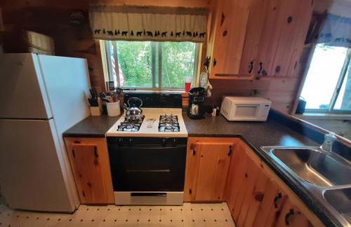 Sunrise Views Cabin with King Bed, Bar & Game Room - Foto 12