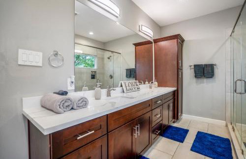 Spacious Luxe Stay , Near DT, MedCtr & NRG, New - Photo 9