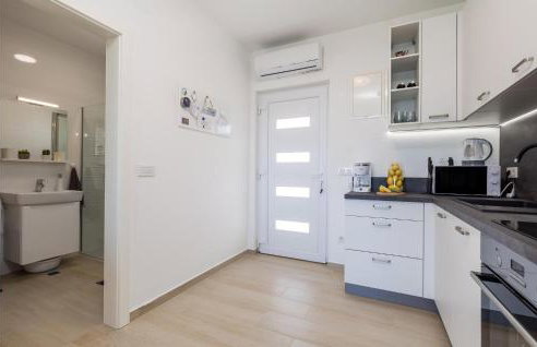 Amazing Apartment In Simuni With Wifi - Foto 11