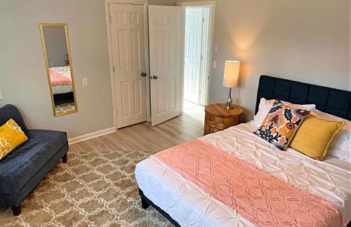 HoneyHomes Hackler Golf Course Home with Amenities - Photo 15