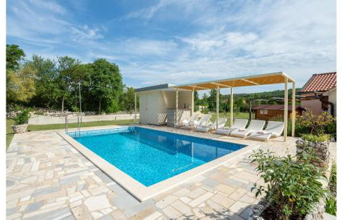 Cozy Home In Vojnic Sinjski With Sauna - Photo 10