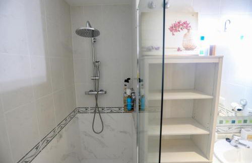 Lovely apartment near the beach & City of Arts and Sciences - Photo 23