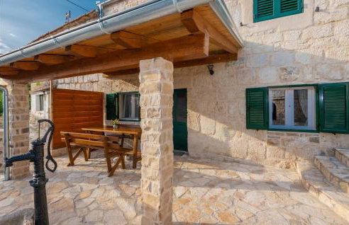 Gorgeous Home In Ricice With Lake View - Foto 14