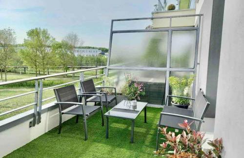 Le Domaine Réservé , parking et écrin de verdure - Foto 5