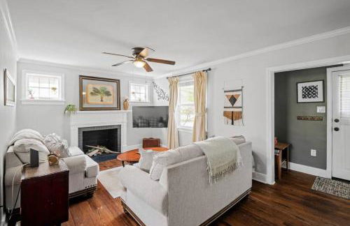 Private House + Yard Central Location to all RVA - Foto 44