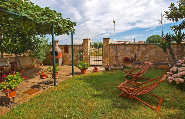 Apartment 21 - Photo 27