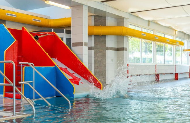 Nice Chalet With Dishwasher, Maastricht at 9 km - Photo 11