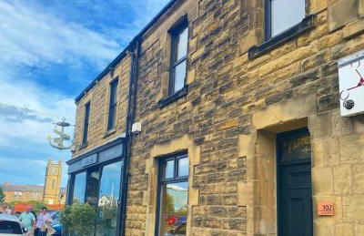 Farndale House-Hot tub - Photo 1