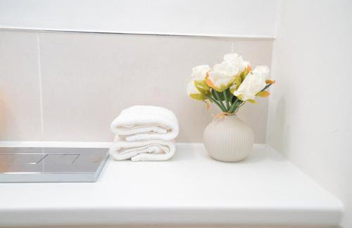 Milton Keynes new 5-Bedrooms 14guests Contractor family holiday Free Parking - Foto 58