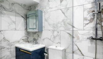 Luxurious 2 bedroom flat with parking and garden, 5 mins walk to train station and bus stop opposite property - Foto 2