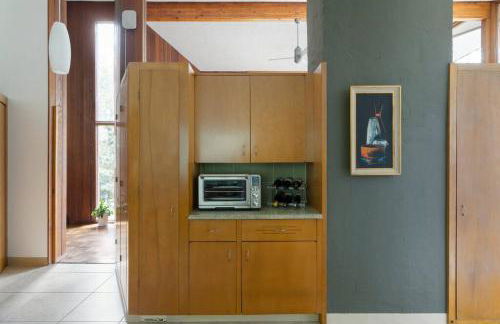 Quarry House Mid-Century Modern - Foto 49