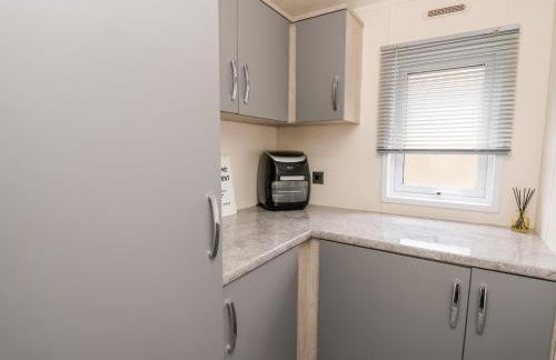 The Hideout - Photo 16