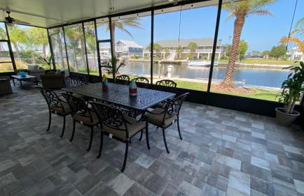 Waterfront Hernando beach house on deep water canal w/dock, fishing, kayak - Foto 18