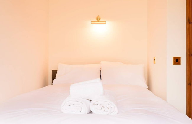 JOIVY 5 Bedroom Apt Near Meadows & George Square - Foto 35