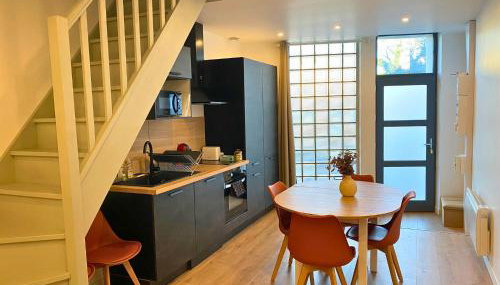 Duplex moderne et calme - face gare & proche centre - Foto 2, stove