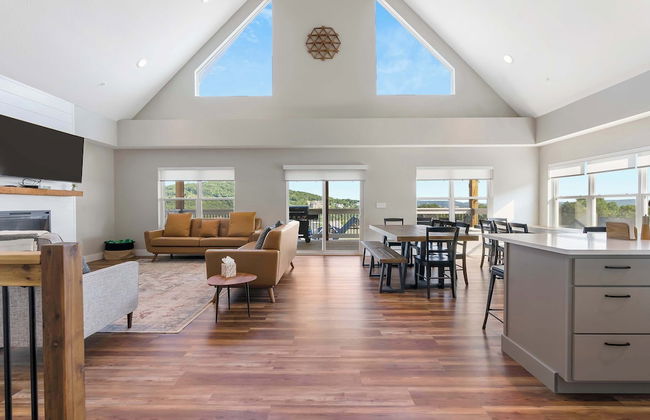 Ingallview at Branson Cove - Indoor Pool - Photo 23