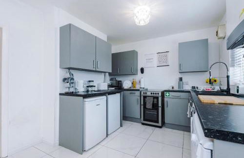 Stunning Home in Altrincham, Large Driveway, Sleeps 7, Perfect For Groups - Foto 29