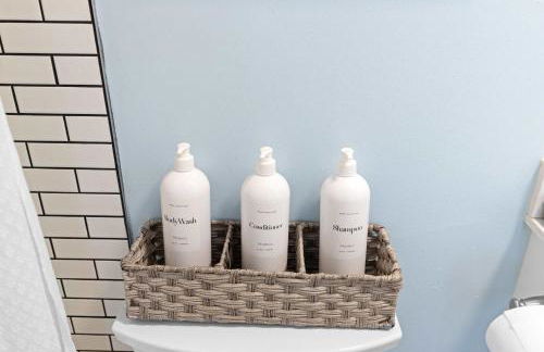 Modern Memphis Retreat - Sleeps 7 - Fireplace - Foto 29