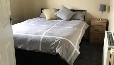 No 5 Newly refurbished 4 bedroom house - Foto 5