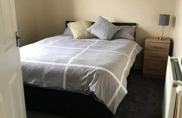 No 5 Newly refurbished 4 bedroom house - Foto 5