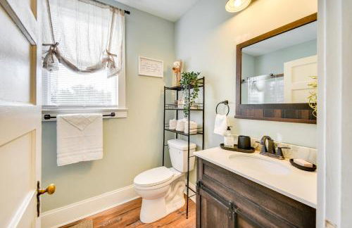 Family-Friendly Main St Gloucester Apt with Balcony! - Foto 16