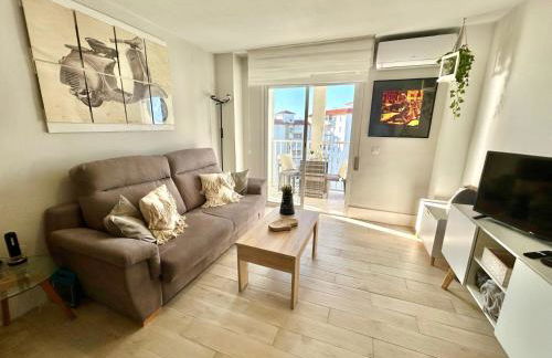 GATU Villa Salada, junto la playa, parking, terraza, aire acc, piscina, wifi Sólo familias o grupos mayores de 21 años - Foto 9