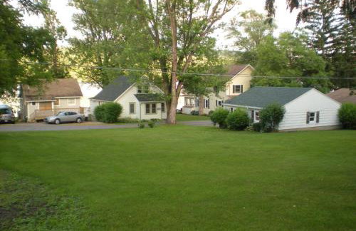 4 Seasons 4 bedroom lake level home - Foto 34