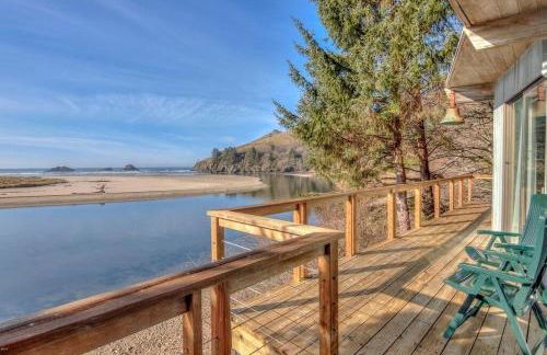 Stunning Beachfront Cabin with Barbecue and Hot-tub in Otis, Oregon - Foto 28