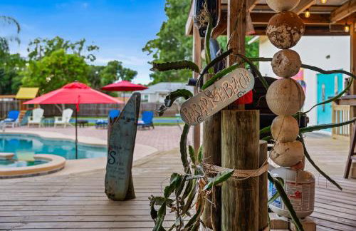 Tropical Oasis- Pickleball, Pool, Hot Tub- 15 min to beach - Photo 78
