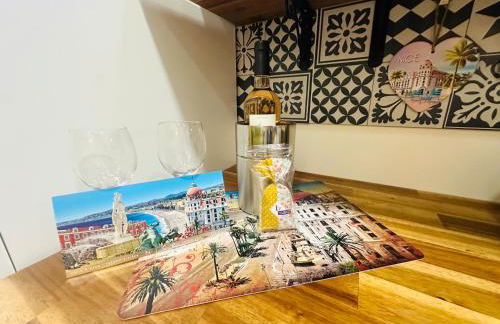 Amber Apartment Nice - Central Highlights and Beach - Foto 60