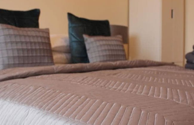 The Maelor - Berwyn House Central Wrexham - Photo 2