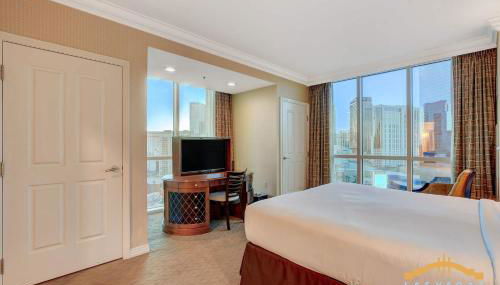 MGM Signature-17-801 1Br2Ba F1 Strip View Balcony - Foto 5