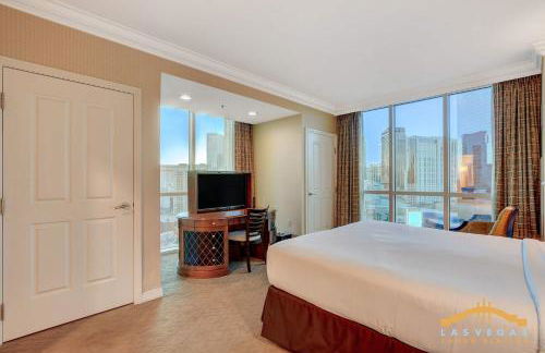 MGM Signature-17-801 1Br2Ba F1 Strip View Balcony - Foto 5