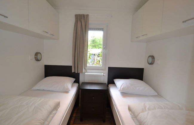 Beautiful House With Covered Terrace, Located in a Holiday Park in Rhenen - Photo 29